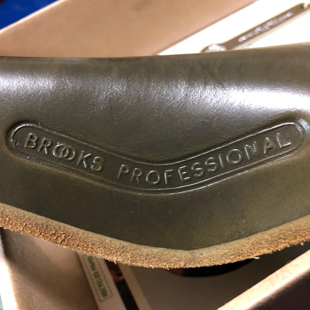 スポーツ/アウトドアブルックス キャメル色傷あり大鋲サドル BROOKS