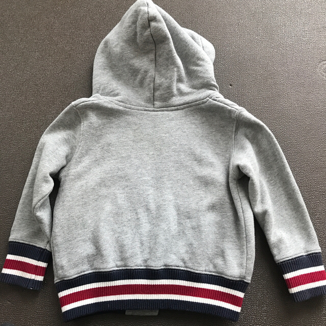 Champion(チャンピオン)のチャンピオン パーカー 95 キッズ/ベビー/マタニティのキッズ服男の子用(90cm~)(ジャケット/上着)の商品写真