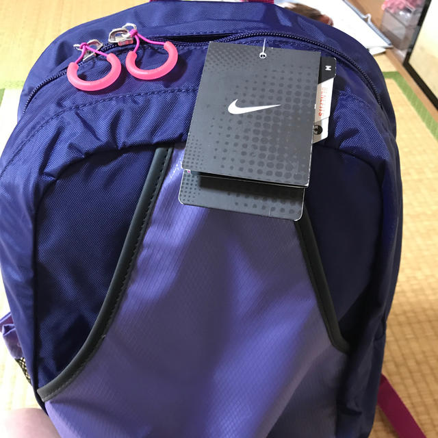 NIKE(ナイキ)のナイキ リュック パープル☓ネイビー新品 レディースのバッグ(リュック/バックパック)の商品写真