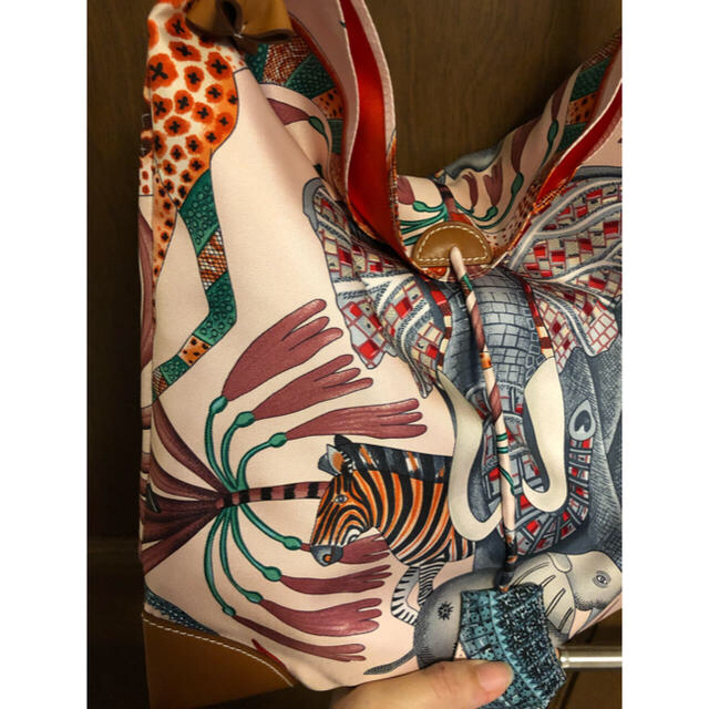 Hermes - ♡H♡様ご購入用①エルメス シルキーシティ ザンベジ川の行進 Hermes - ♡H♡様ご購入用①エルメス シルキーシティ ザンベジ川の行進