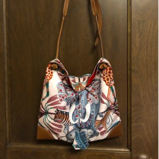 エルメス(Hermes)の♡H♡様ご購入用①エルメス  シルキーシティ ザンベジ川の行進 新品未使用(ショルダーバッグ)