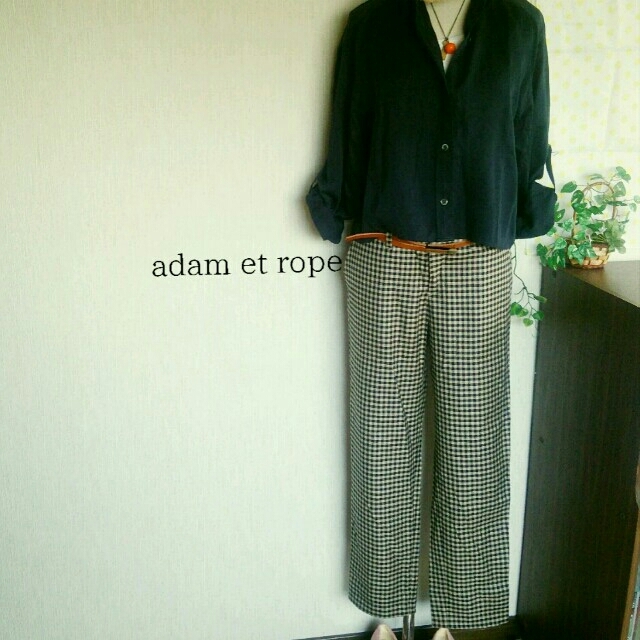 Adam et Rope'(アダムエロぺ)のギンガムチェック パンツ レディースのパンツ(カジュアルパンツ)の商品写真