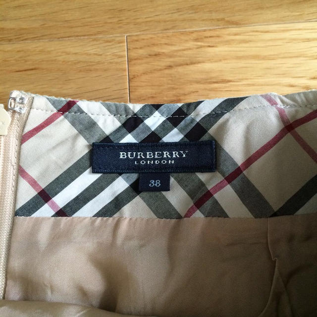 BURBERRY(バーバリー)のバーバリースカート レディースのスカート(ひざ丈スカート)の商品写真