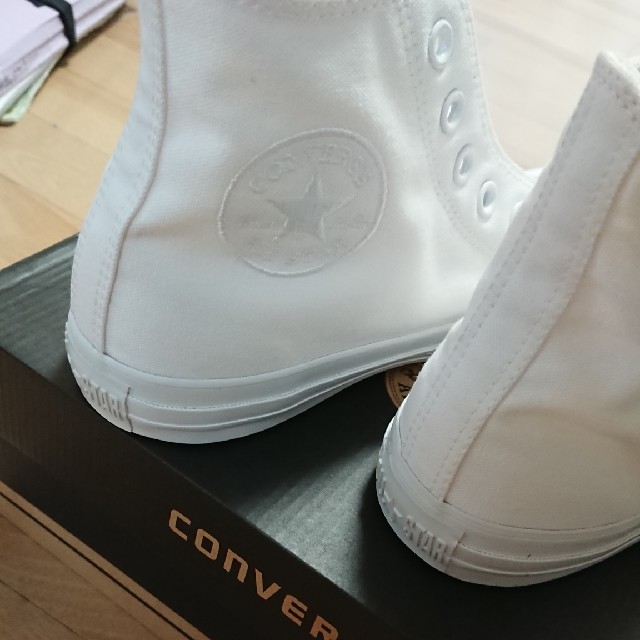 CONVERSE(コンバース)の新品ｺﾝﾊﾞｰｽホワイトﾊｲｶｯﾄスニーカー26,5 メンズの靴/シューズ(スニーカー)の商品写真