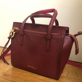 サルヴァトーレフェラガモ(Salvatore Ferragamo)のフェラガモバッグ(ショルダーバッグ)