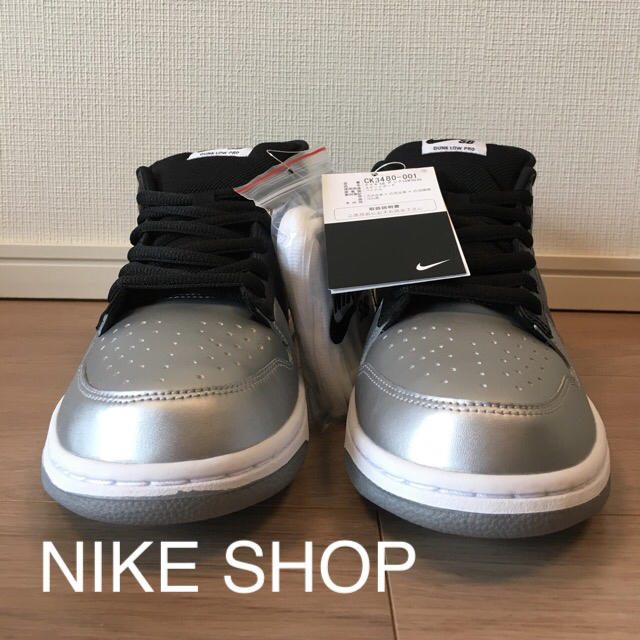 28㎝‼️送料込み‼️SUPREME/NIKE SB DUNK LOW