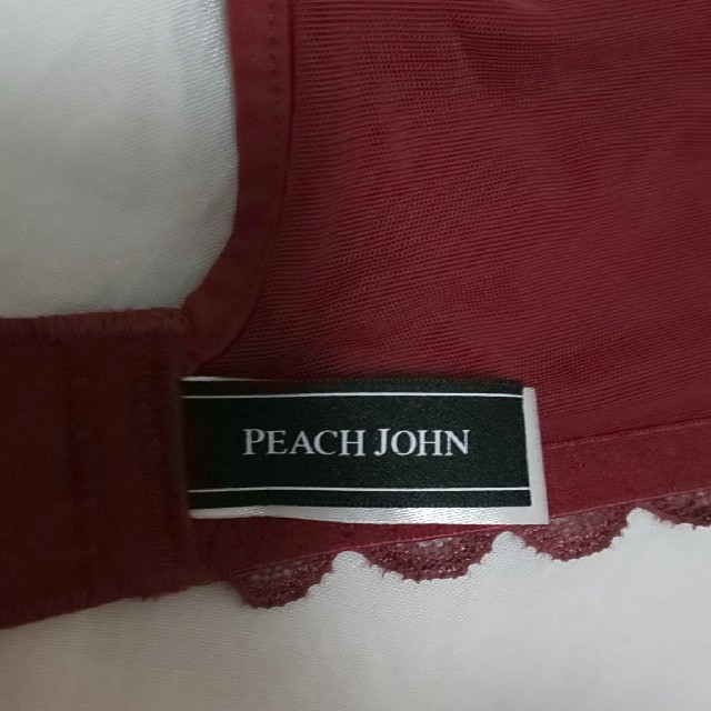 PEACH JOHN(ピーチジョン)のB75PEACHJOHNハミニクグイヨセLシェイプパネル レディースの下着/アンダーウェア(ブラ)の商品写真