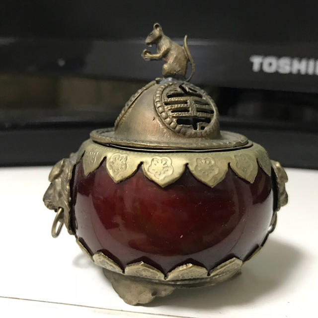 瑪瑙象嵌 三足獅子 香薰炉 香炉 紋銀 エンタメ/ホビーの美術品/アンティーク(陶芸)の商品写真