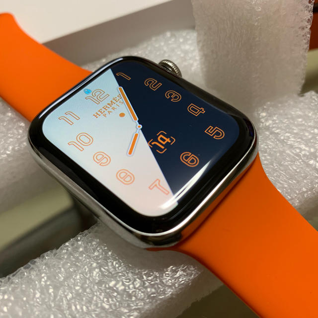 Apple Watch(アップルウォッチ)のApple Watch series4 HERMES  中古 スマホ/家電/カメラのスマートフォン/携帯電話(スマートフォン本体)の商品写真