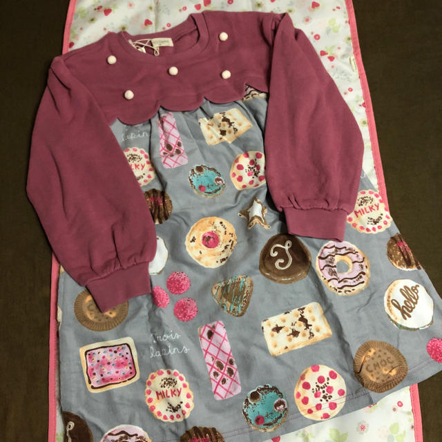 未使用  trois lapins  OP  120 キッズ/ベビー/マタニティのキッズ服女の子用(90cm~)(ワンピース)の商品写真