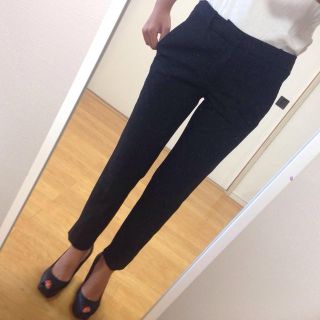 ザラ(ZARA)のザラセンタープレス(クロップドパンツ)