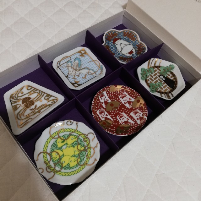 限定商品ジブリ 豆皿 有田焼】コンプリートセット 千と千尋の神隠し 限定商品ジブリ 豆皿 有田焼】コンプリートセット 千と千尋の神隠し