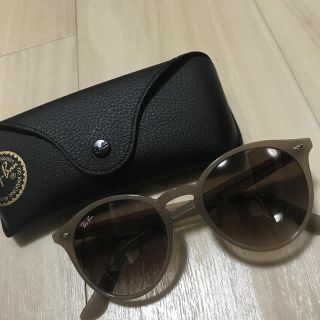 レイバン(Ray-Ban)のRayBan レイバン ベージュ サングラス RB2180F(サングラス/メガネ)