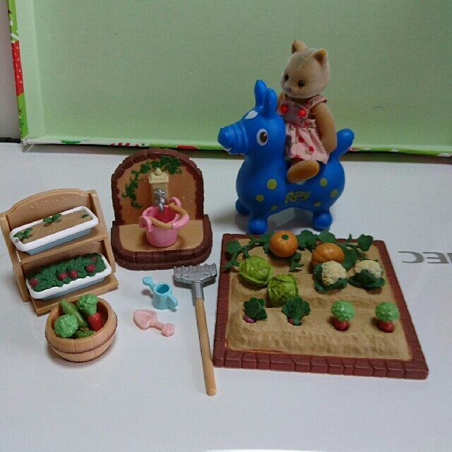 EPOCH(エポック)のシルバニアファミリー 畑セット  エンタメ/ホビーのおもちゃ/ぬいぐるみ(キャラクターグッズ)の商品写真