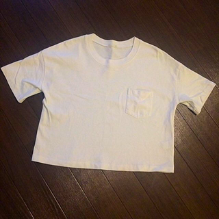 ジーユー(GU)のポケット付きTシャツとハイネックTシャツ(Tシャツ(半袖/袖なし))
