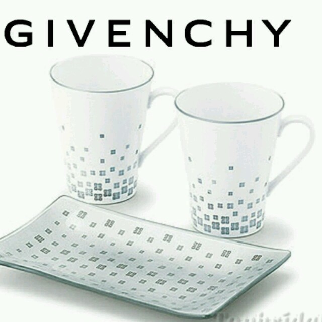 GIVENCHY(ジバンシィ)のGIVENCHYマグカップセット インテリア/住まい/日用品のキッチン/食器(グラス/カップ)の商品写真