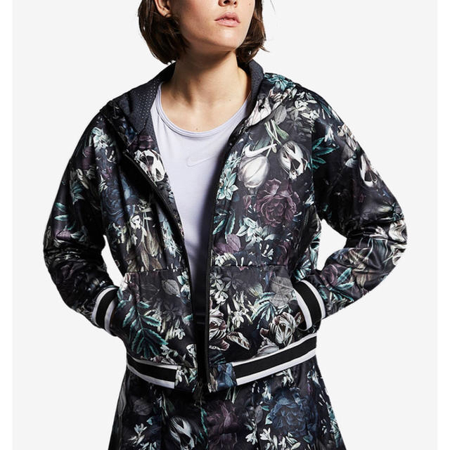 NIKE - NIKE ナイキ 今期人気 フローラルジャケット ステラ