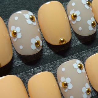 パステルオレンジ×レトロ小花ネイル(つけ爪/ネイルチップ)