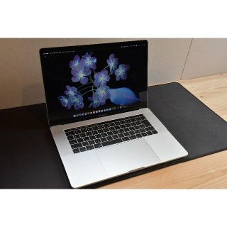 アップル(Apple)のMacBook Pro 2018 15インチ  MR972J/A [シルバー](ノートPC)