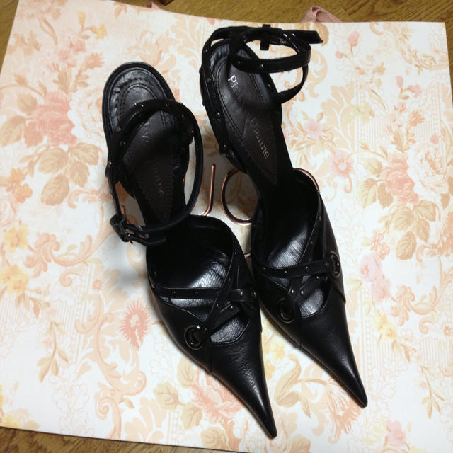 Pinky&Dianne(ピンキーアンドダイアン)のPinky&Dianne♡パンプス♡美品 レディースの靴/シューズ(ハイヒール/パンプス)の商品写真