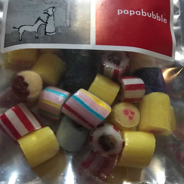 ❤️未開封❤️パパブブレ キャンディ papabubble 食品/飲料/酒の食品(菓子/デザート)の商品写真