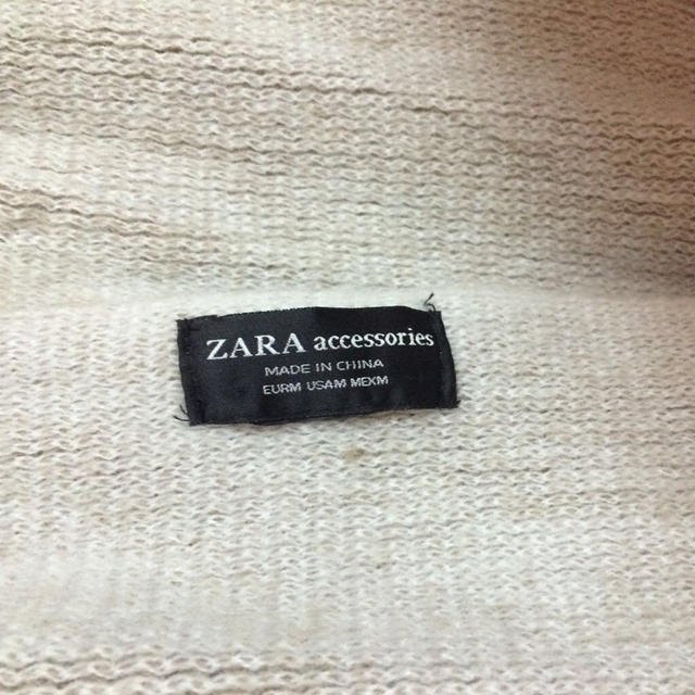 ZARA(ザラ)のザラ♡リバーシブル大判ストール マフラー レディースのファッション小物(マフラー/ショール)の商品写真