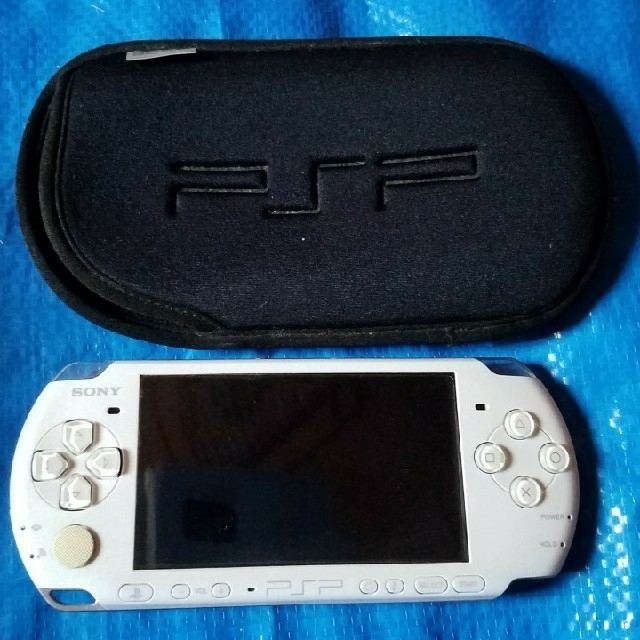 PSP3000新品未使用品+ケース