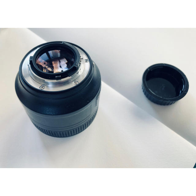 ニコン 単焦点レンズ nikkor 85mm 1・8 - レンズ(単焦点)
