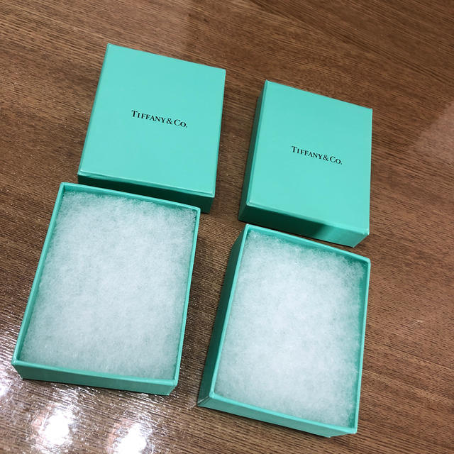 Tiffany & Co.(ティファニー)のティファニー 紙袋 箱 レディースのバッグ(ショップ袋)の商品写真