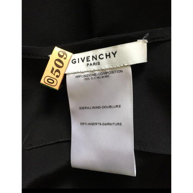 GIVENCHYブラウス