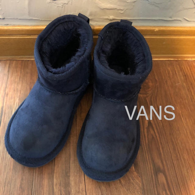 Vans キッズ18cm Vans バンズ ブーツ ネイビー 美品の通販 By My Shop ヴァンズならラクマ Vans キッズ18cm Vans バンズ ブーツ ネイビー 美品の通販 By My Shop ヴァンズならラクマ