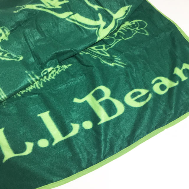 L.L.Bean(エルエルビーン)のL.L.Bean フリースレジャーシート インテリア/住まい/日用品の日用品/生活雑貨/旅行(旅行用品)の商品写真