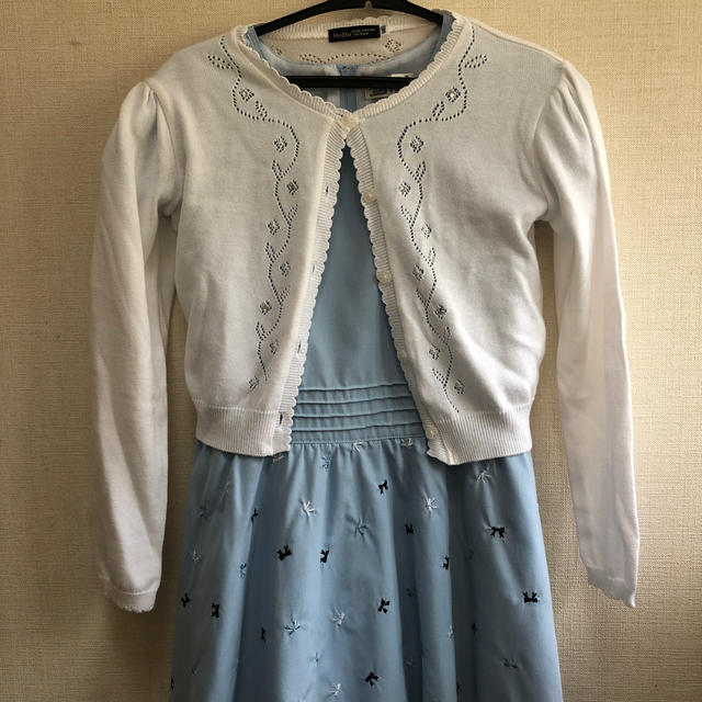 BeBe(ベベ)のニットボレロ丈140 BeBe キッズ/ベビー/マタニティのキッズ服女の子用(90cm~)(カーディガン)の商品写真