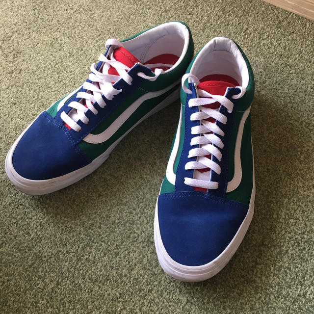 vans yacht