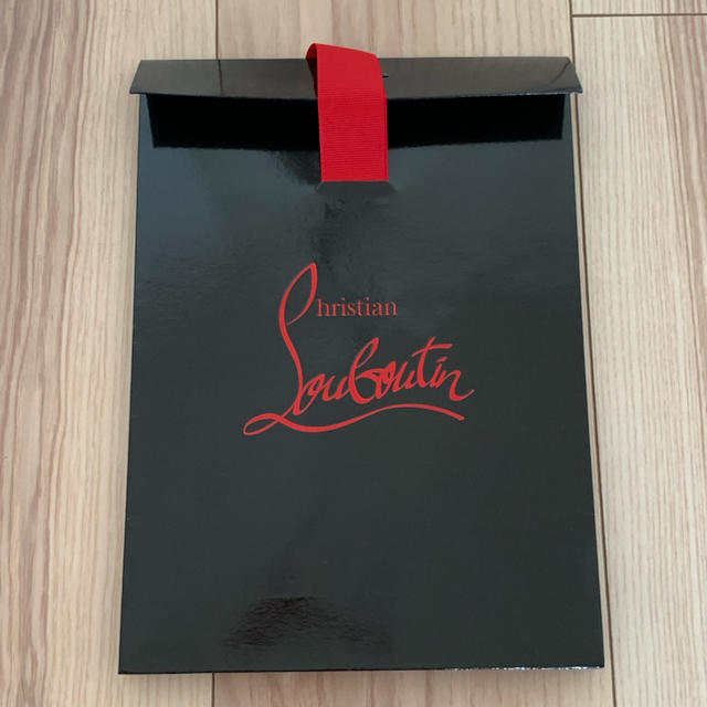 Christian Louboutin(クリスチャンルブタン)のルブタン 紙袋 ショップバック レディースのバッグ(ショップ袋)の商品写真