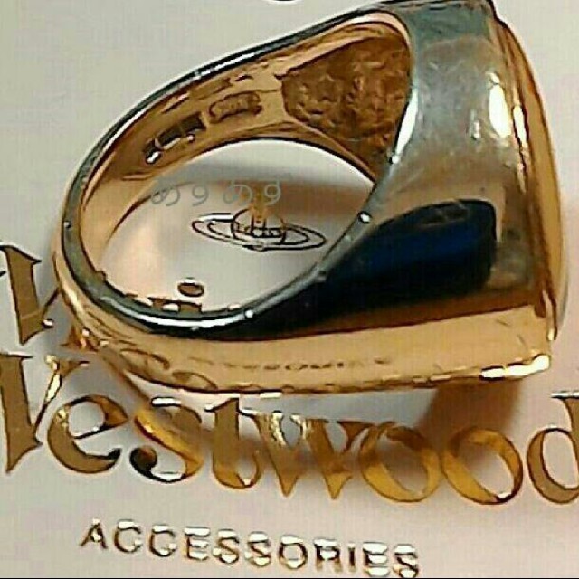 Vivienne Westwood(ヴィヴィアンウエストウッド)の人気のエナメルオーブリング 稀少なゴールドカラー ヴィヴィアン レディースのアクセサリー(リング(指輪))の商品写真