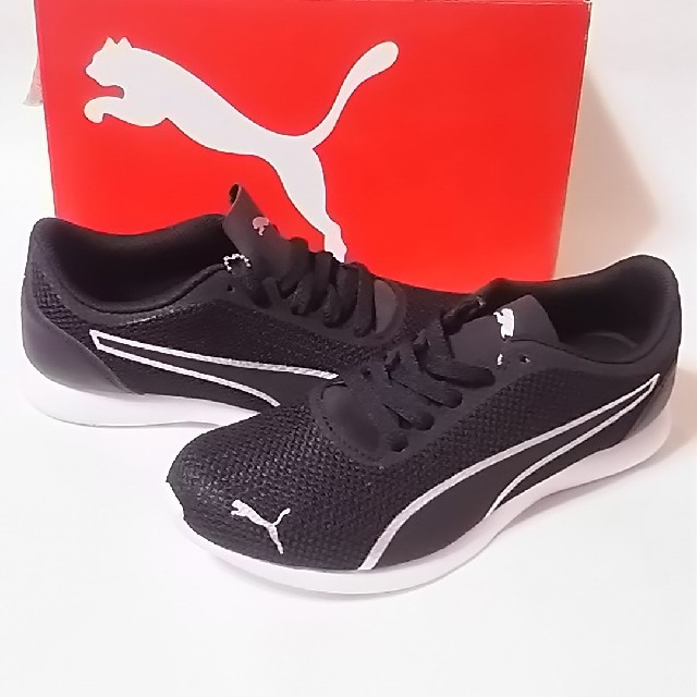 PUMA(プーマ)の
定価7560円限定著名人愛用!プーマVEGA新品スニーカー希少黒23.5!

 レディースの靴/シューズ(スニーカー)の商品写真