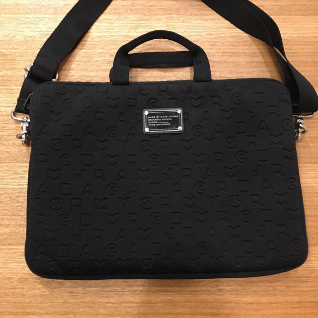 MARC BY MARC JACOBS(マークバイマークジェイコブス)のマークバイ PCバッグ ブラック レディースのバッグ(その他)の商品写真