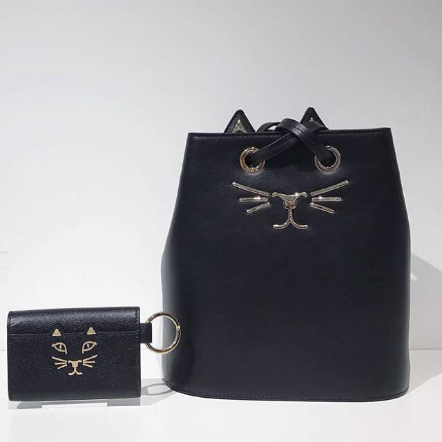 Charlotte Olympia(シャルロットオリンピア)の専用 シャーロットオリンピア kitty バッグ 猫 レディースのバッグ(トートバッグ)の商品写真