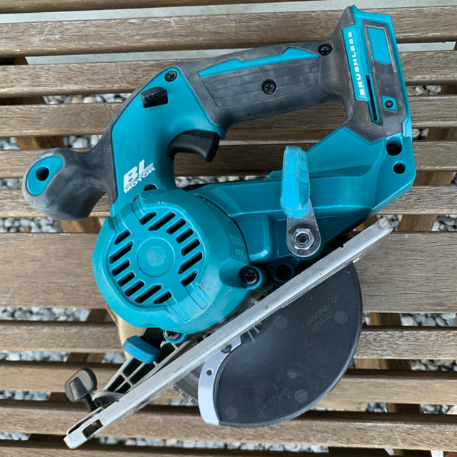 Makita(マキタ)の中古 マキタ CS551D　150ミリ　18Ｖ充電式チップソーカッタ スポーツ/アウトドアの自転車(工具/メンテナンス)の商品写真