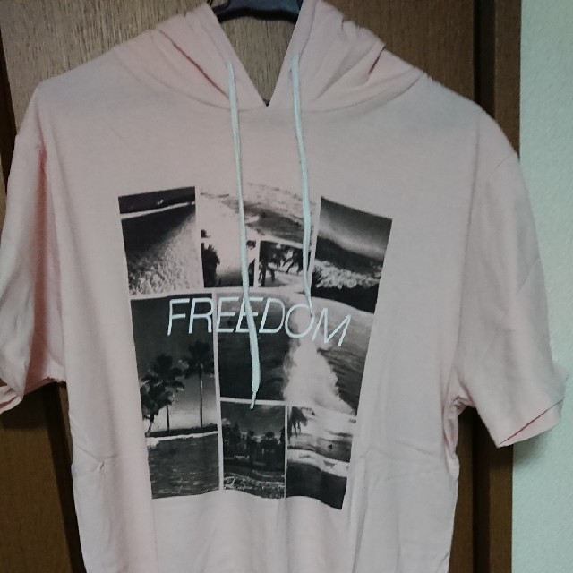 フード付きTシャツ メンズのトップス(Tシャツ/カットソー(半袖/袖なし))の商品写真
