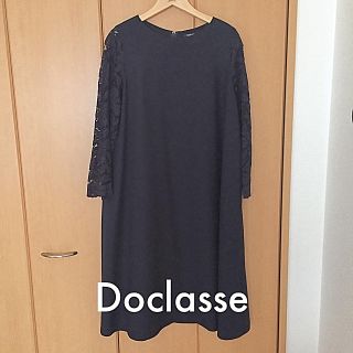 Doclasse ドゥクラッセ Aライン ワンピース 袖レース(ひざ丈ワンピース)