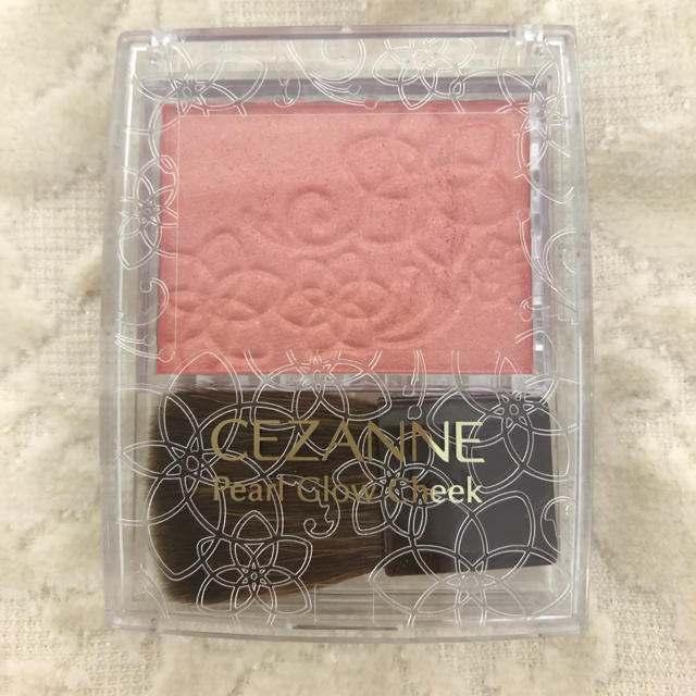 CEZANNE（セザンヌ化粧品）(セザンヌケショウヒン)のパールグロウチーク ゴールドピーチ コスメ/美容のベースメイク/化粧品(チーク)の商品写真