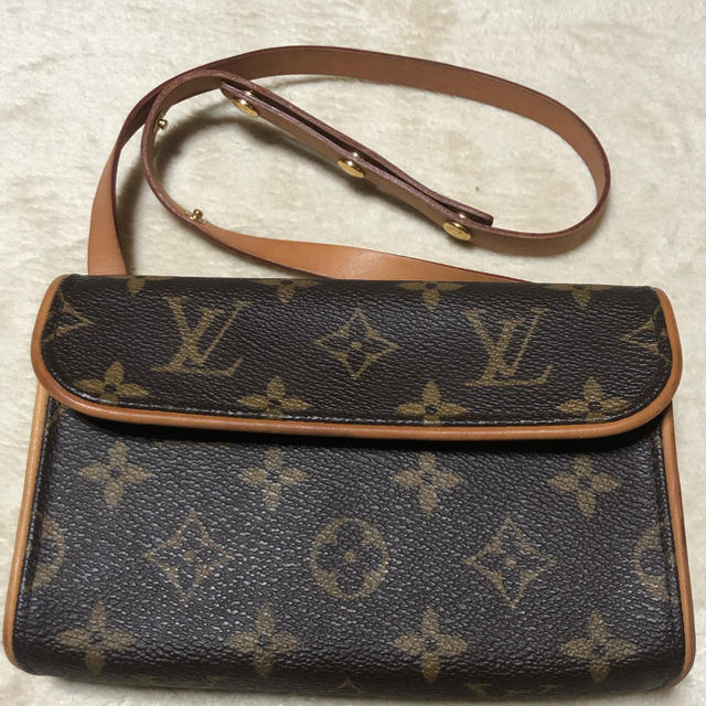 LOUIS VUITTON モノグラム ウエストポーチ ベルト付き