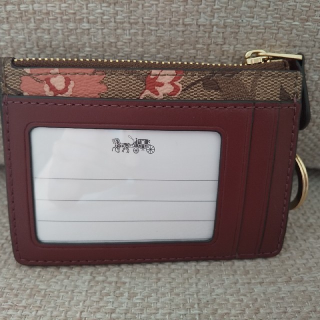 COACH(コーチ)のCOACH パスケース&小銭入れ レディースのファッション小物(名刺入れ/定期入れ)の商品写真