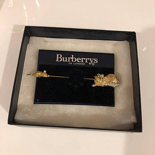 BURBERRY(バーバリー)のバーバリー ビンテージブローチ レディースのアクセサリー(ブローチ/コサージュ)の商品写真