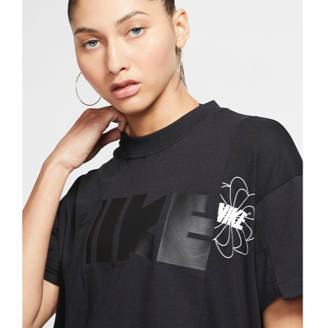 sacai(サカイ)のNIKE sacai Tシャツ L サイズ Tee Black ブラック メンズのトップス(Tシャツ/カットソー(半袖/袖なし))の商品写真