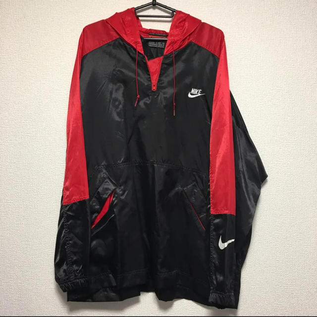 NIKE(ナイキ)のNIKE 90s ナイロン アノラック パーカー ジャケット 黒赤 ブレッド メンズのジャケット/アウター(ナイロンジャケット)の商品写真