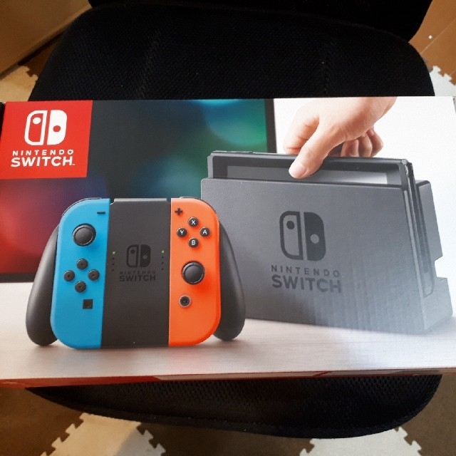 Nintendo Switch(ニンテンドースイッチ)の新品 任天堂スイッチ本体 エンタメ/ホビーのゲームソフト/ゲーム機本体(家庭用ゲーム機本体)の商品写真