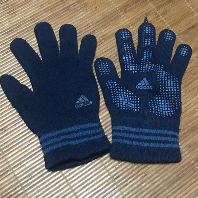 adidas(アディダス)のadidas 手袋 キッズ/ベビー/マタニティのこども用ファッション小物(手袋)の商品写真